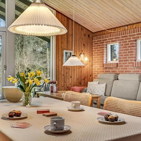 Cozy Home In Spottrup With Wifi 펜션 *